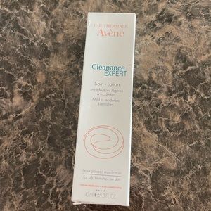 Avene face lotion